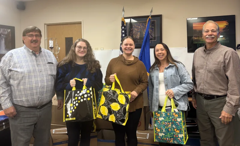 Minot Elks donates baby bags